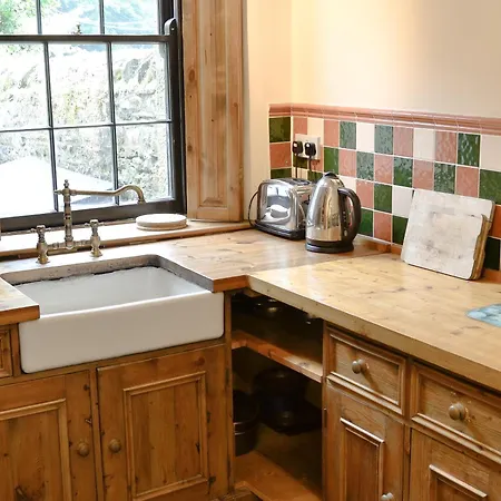 Langcliffe Lock Stainforth (North Yorkshire)